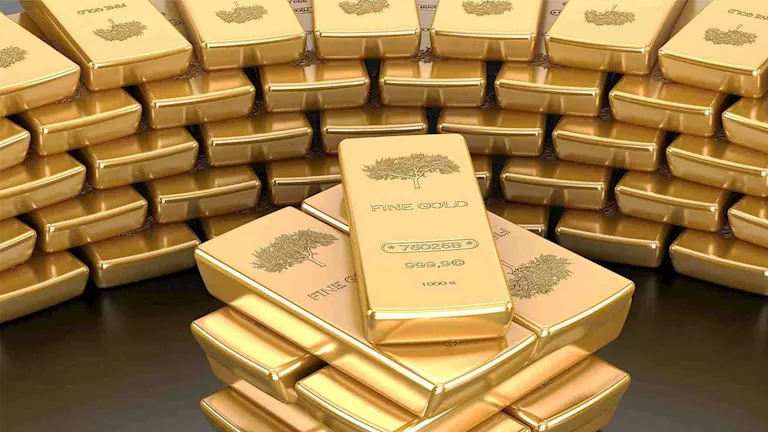 بعد الهبوط.. هل الوقت مناسب لشراء الذهب؟ خبيران يوضحان